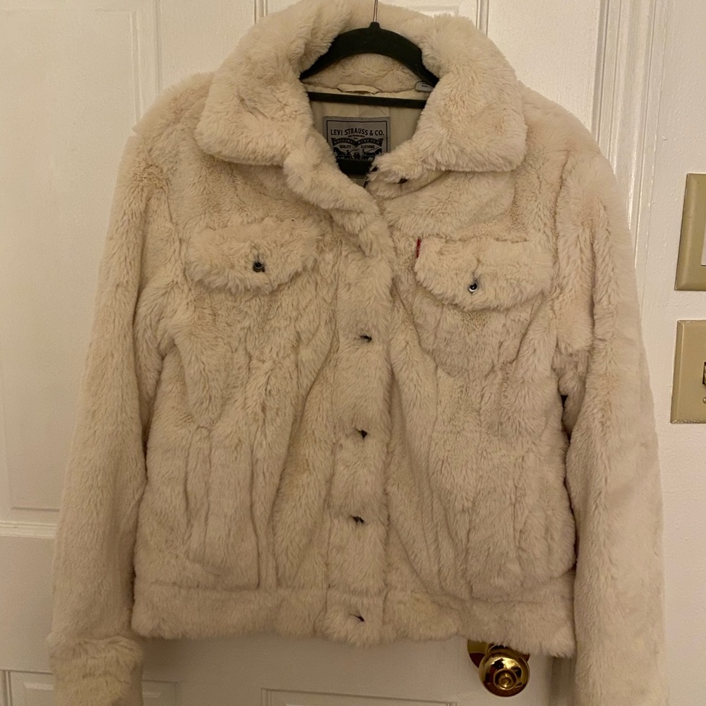 Levi’s teddy bear jacket